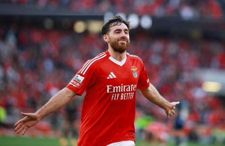 葡媒:利物浦有意本菲卡中场科克库,球员解约金条款1.5亿欧