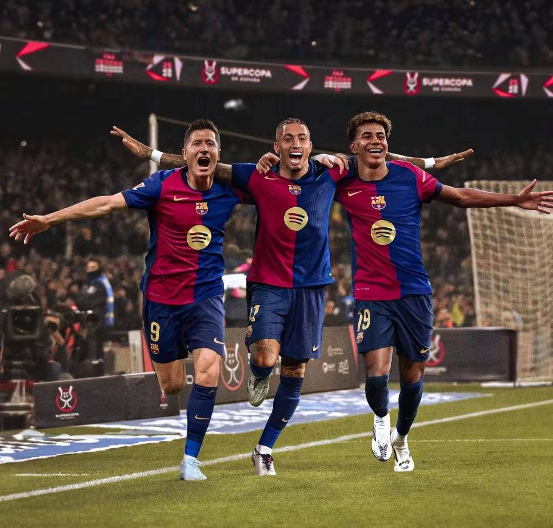 史诗级对攻!巴萨3-3国际米兰,亚马尔数据碾压同期梅西!