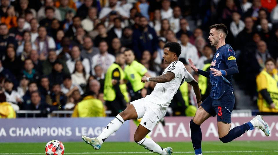 强行复出?皇马锋霸伤势未愈却硬撑出场,西甲国家德比危险吗?