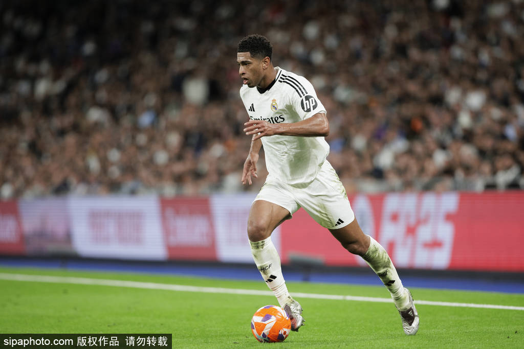 2025夏窗第一枪?德甲铁闸引爆豪门争夺,拜仁抢跑皇马巴萨!