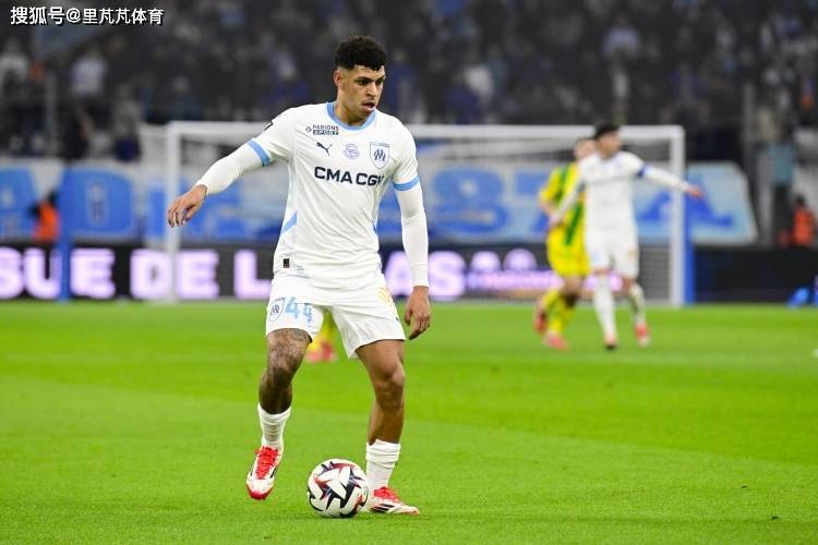 2100万买飞翼达成一致!成绩经营双丰收,国米转会窗自信许多