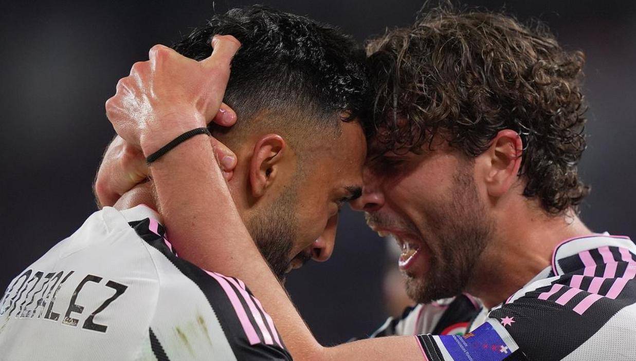 意甲焦点战:尤文图斯双杀乌迪内斯提前锁定欧冠资格