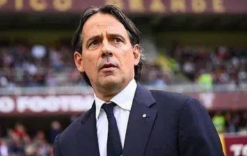 沙特天价挖角因扎吉!国米主帅面临抉择,球迷集体抗议