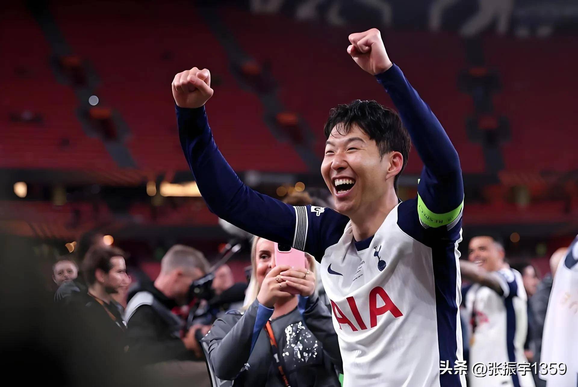 热刺1-0曼联欧联杯夺冠,“吊车尾”进欧冠引争议!