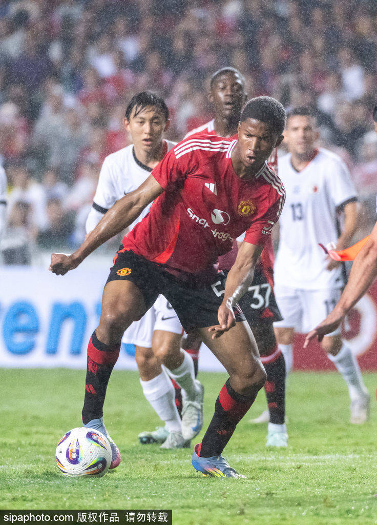 6000万英镑!曼联新援或缺席6场关键战,非洲杯成最大变数